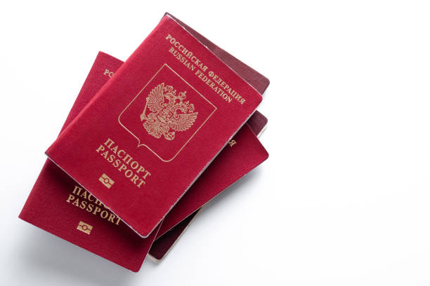 7 Legal Ways To Move To Canada in 2025